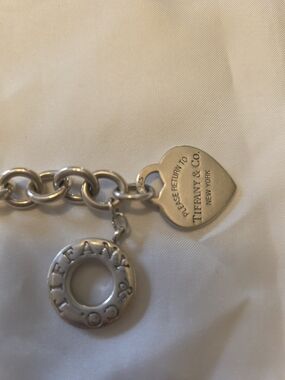 Tiffany & Co. Silver Return to Tiffany Heart Charm Bracelet - Sterling Silver
